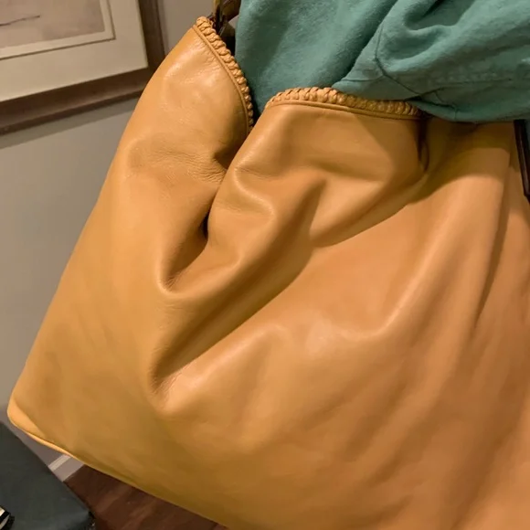 Gucci Large Horsebit Chain Bag - Picture 11 of 13